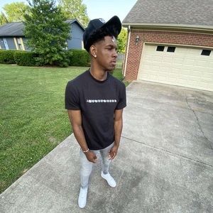 Meet your Posher, Stephén